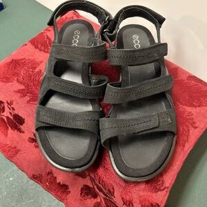Ecco Babett‎ 3 strap sandals woman’s 8-8.5. EU 39  suede